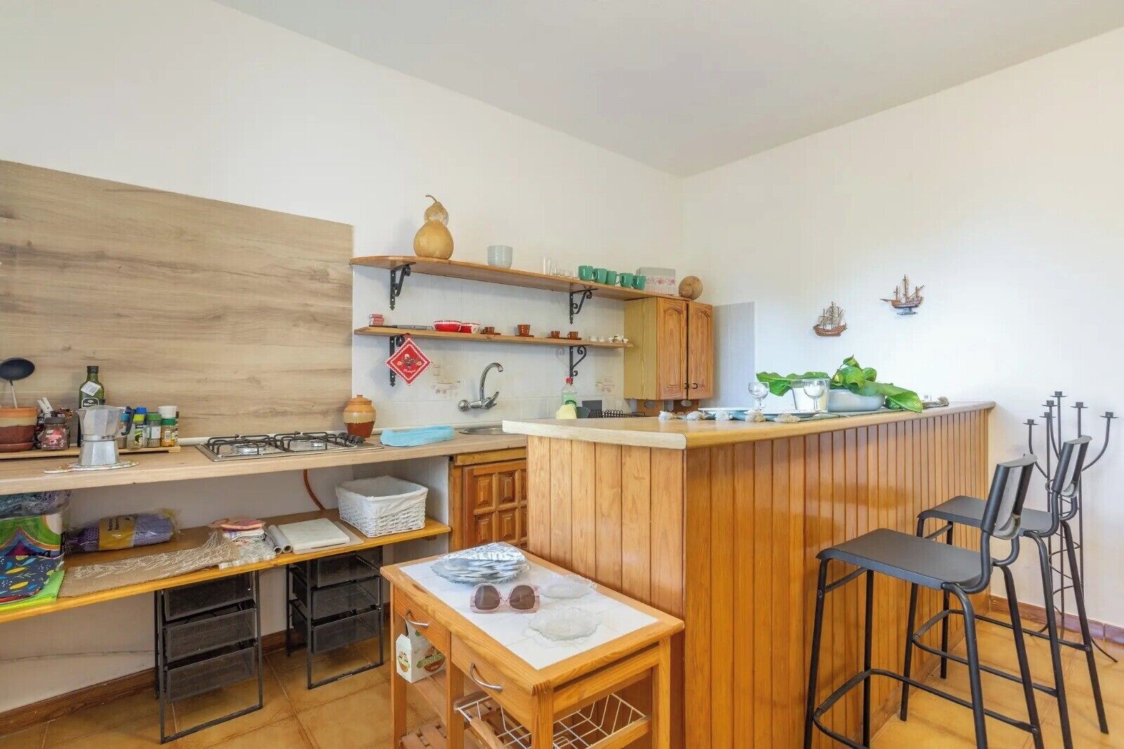 Fridge, electric kettle