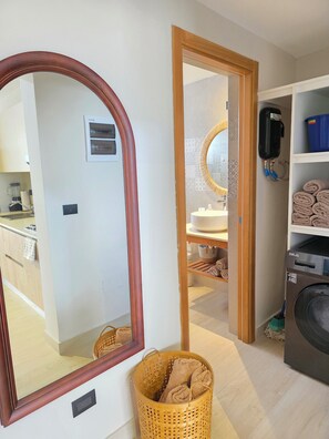 Interior - Garden Breeze Penthouse & Pool View l Mistral 401 (Dominicus)