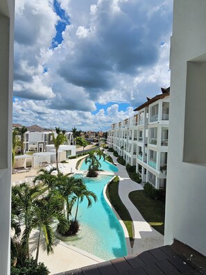 Pool - Garden Breeze Penthouse & Pool View l Mistral 401 (Dominicus)