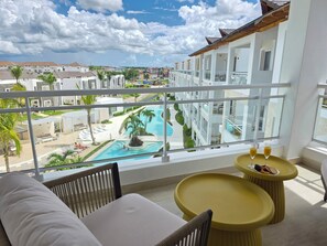 Property grounds - Garden Breeze Penthouse & Pool View l Mistral 401 (Dominicus)