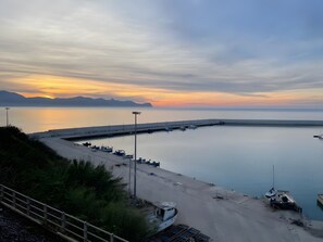 Marina - Room '1' with Sea View, Wi-Fi and Air Conditioning (Balestrate)