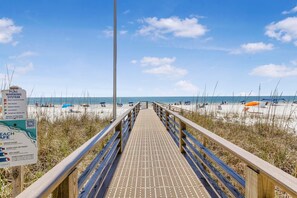 Beach - Crystal Tower 906 (Gulf Shores)