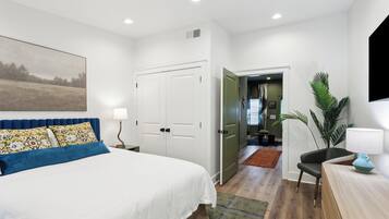 Kondominium Khas, 1 kamar tidur, Bebas Asap Rokok, dapur kecil | Didekorasi berbeda-beda dan dilengkapi dengan perabotan berbeda-beda