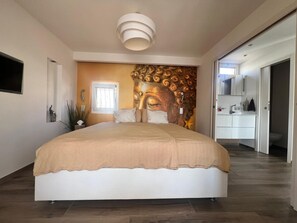 WiFi, bed sheets