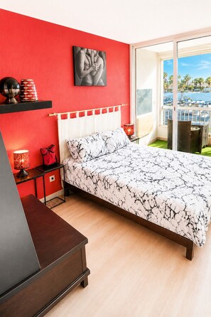 WiFi, bed sheets - Naturiste Cap d'Agde Port Soleil 560 (Agde)