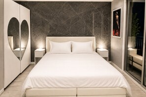 WiFi, bed sheets - Naturiste Cap d'Agde Héliopolis F 90 (Agde)