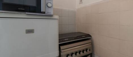 Fridge, microwave, toaster