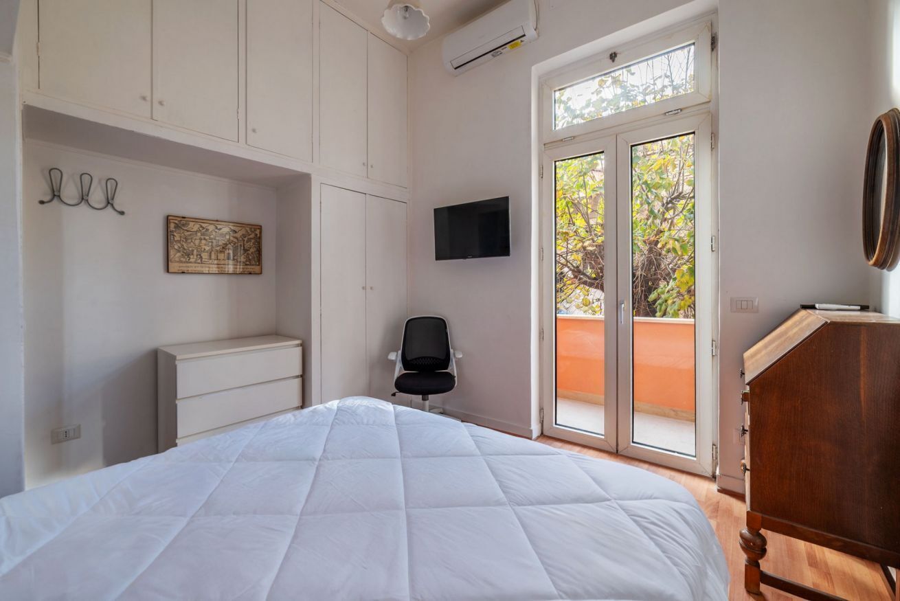 1 Schlafzimmer, Bügeleisen/Bügelbrett