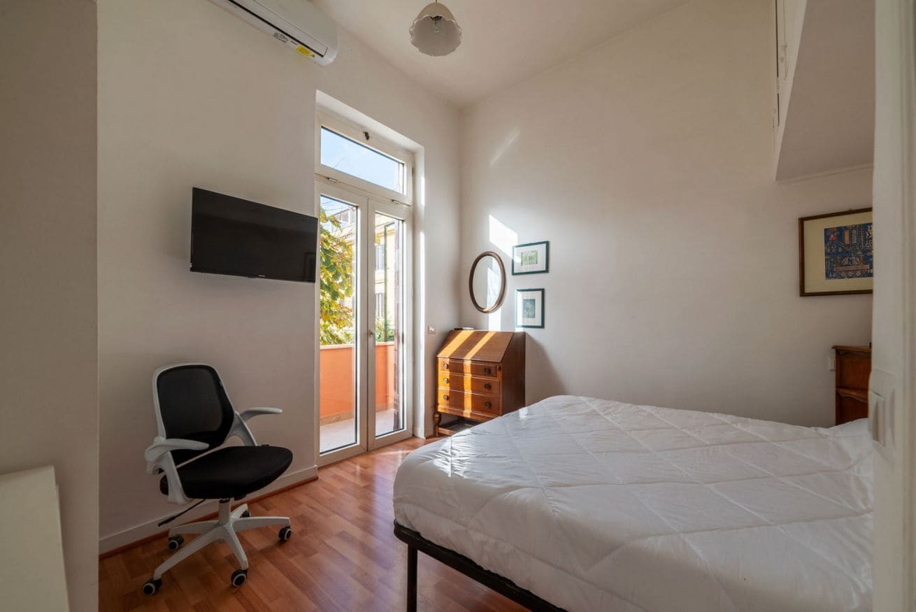 1 bedroom, iron/ironing board