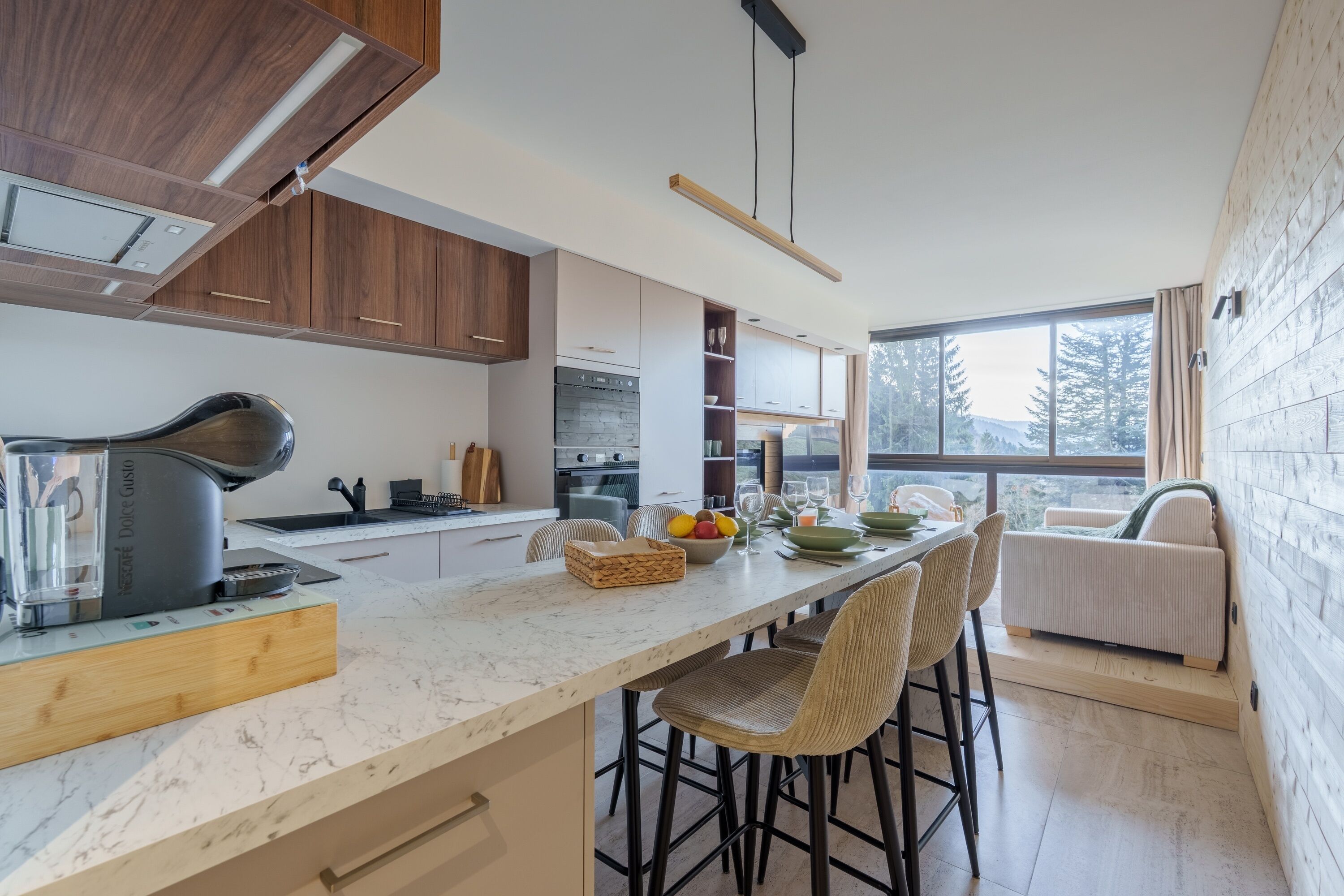 Kühlschrank, Mikrowelle, Ofen, Geschirrspüler