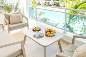 Property grounds - Estrella Garden • Shaula 301 New Modern Penthouse (Dominicus)