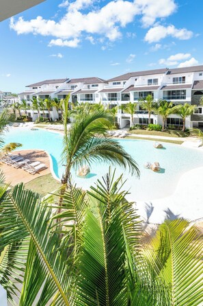 Pool - Estrella Garden • Shaula 301 New Modern Penthouse (Dominicus)