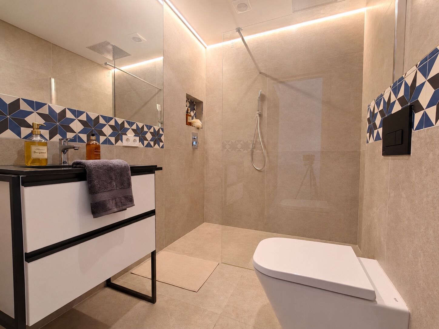 Shower, jetted tub, hair dryer, bidet