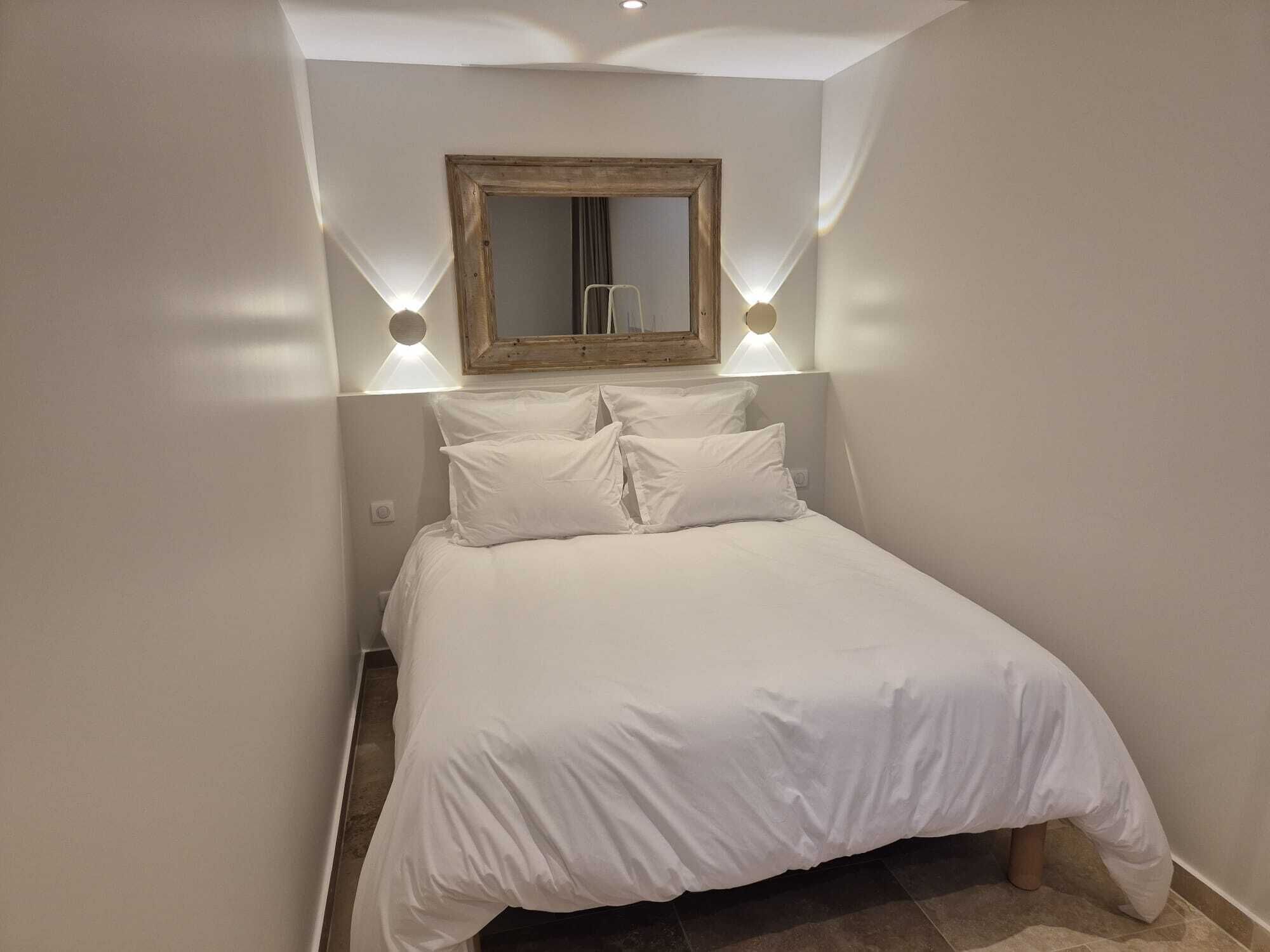 Internet, bed sheets