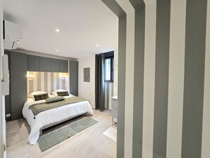 Free WiFi - Large Family House with Private Pool and Pets Welcome (Coubjours)