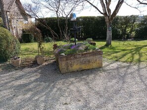 Property grounds - Comfortable Country House in Dordogne (Saint-Rabier)