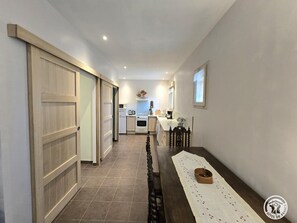 Refrigerador, microondas, horno, lavavajillas