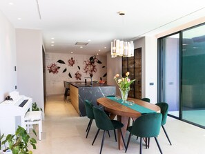 Dining - VILLAS COSETTE / Villa Vicenç lujo con piscina privada y eficiencia energética en la Costa Brava ALQUILER TEMPORAL (Platja d'Aro)