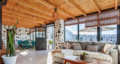 Casa Abuela María with Private Terrace and Wi-Fi