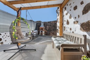 Outdoor dining - Casa Abuela María with Private Terrace and Wi-Fi (La Oliva)