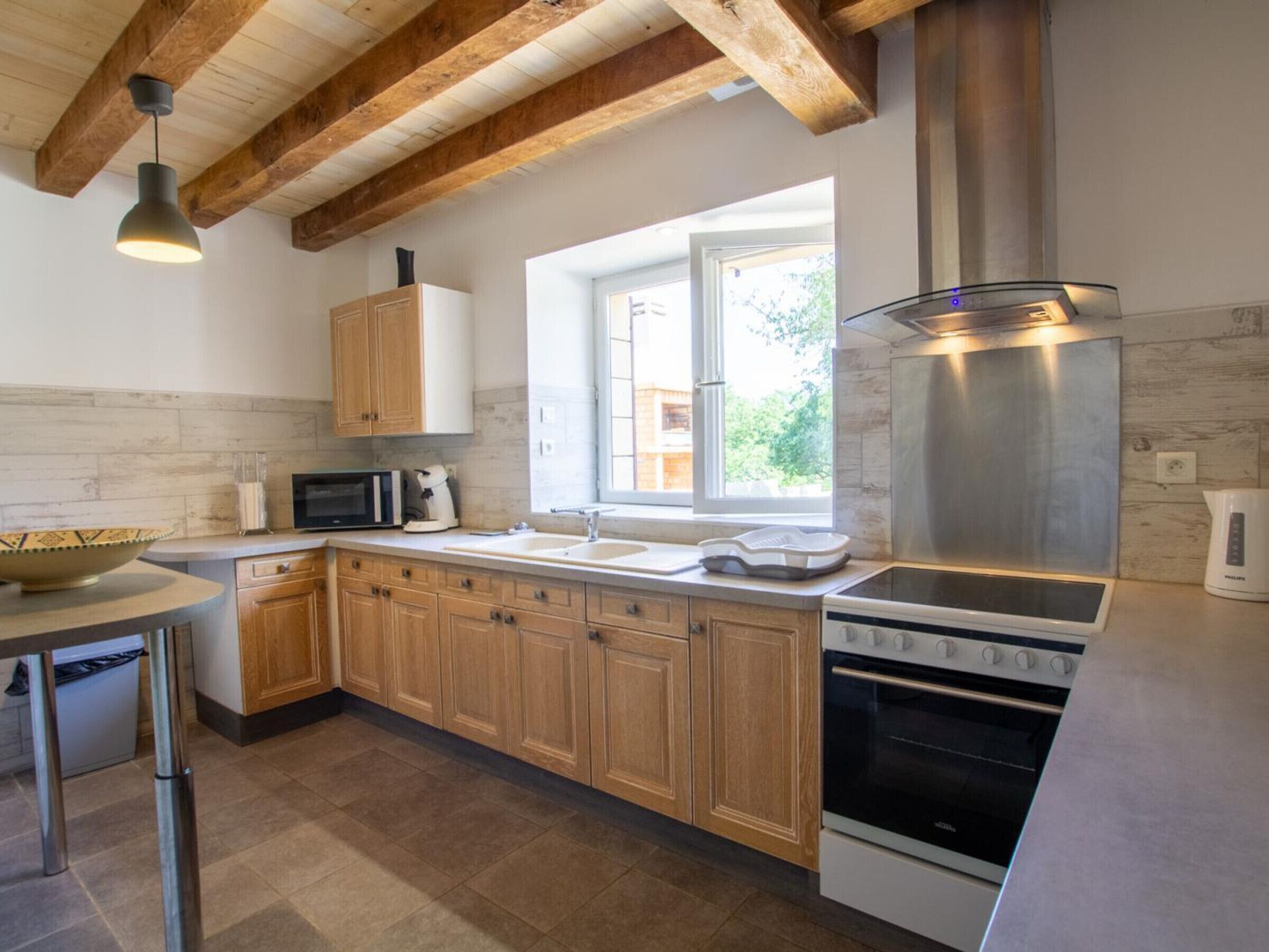 Refrigerador, microondas, horno, lavavajillas