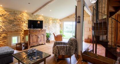 Maison Périgourdine avec Piscine Privée et Wifi