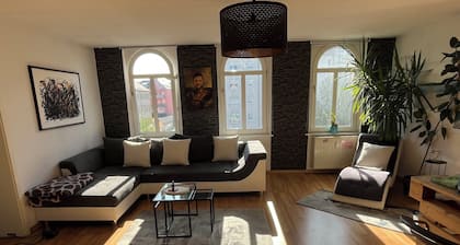 Elegant old apartment in the heart of the city
