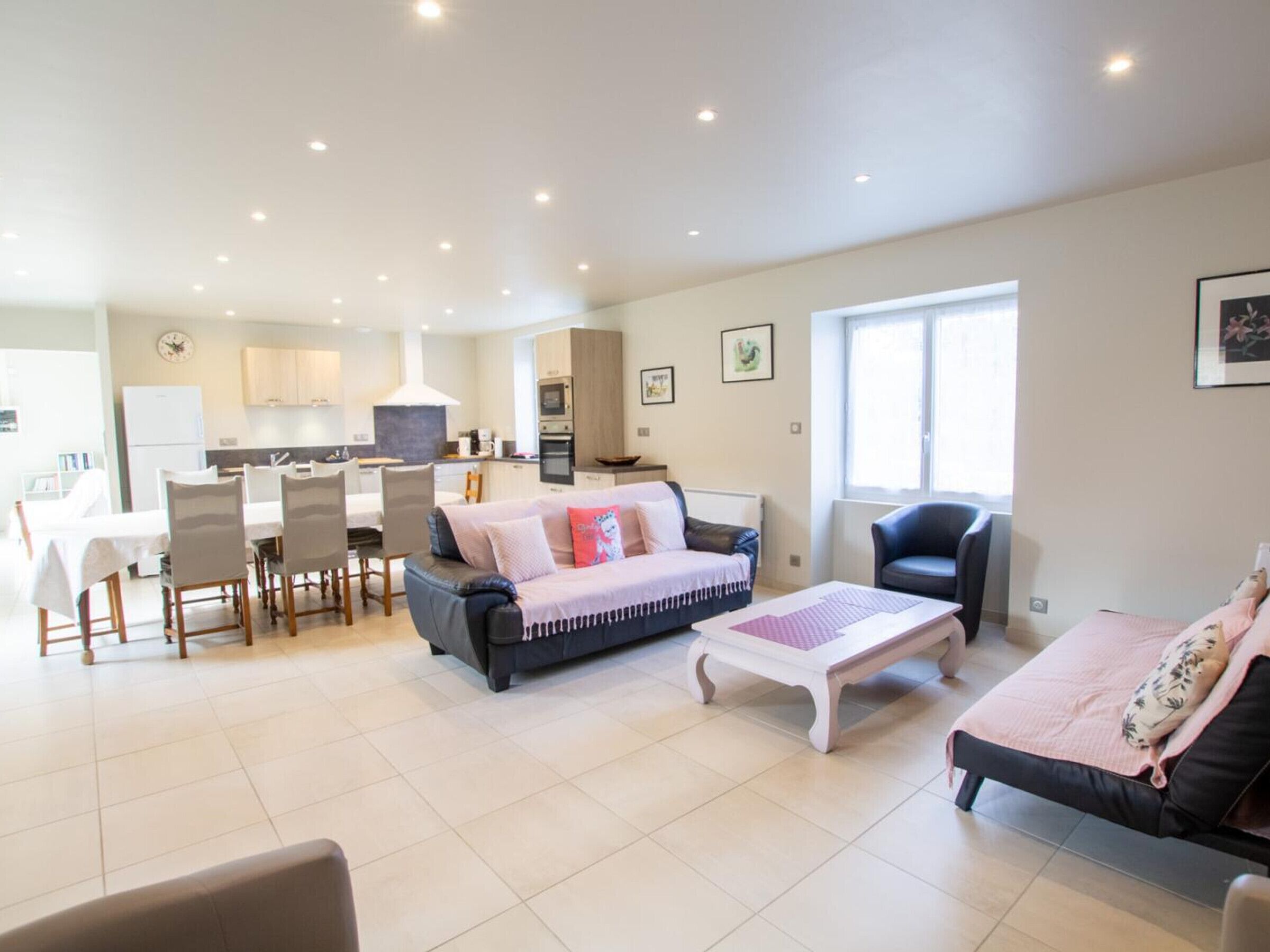 Télévision, table de tennis de table