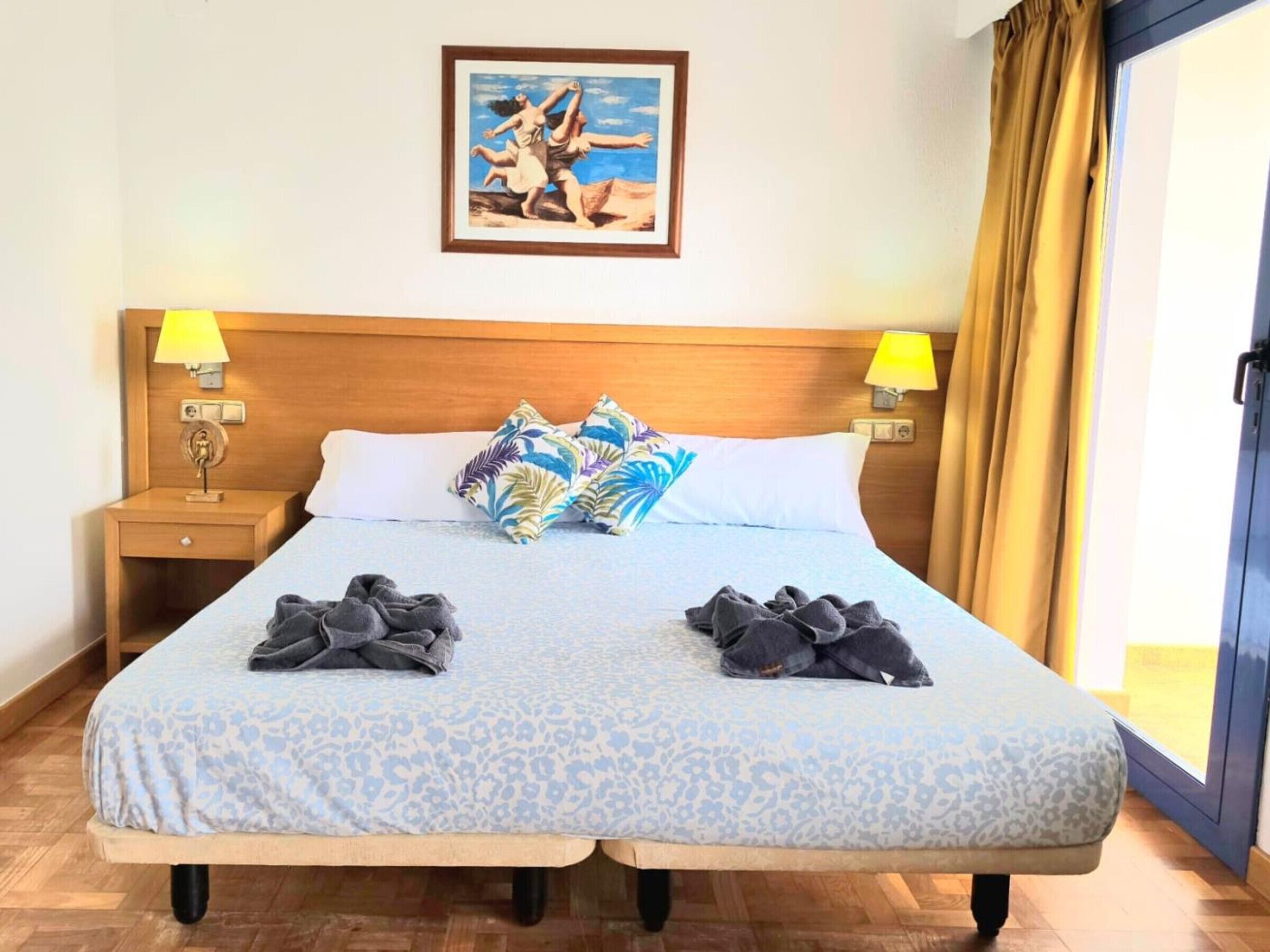 Wi-Fi gratuit, draps fournis