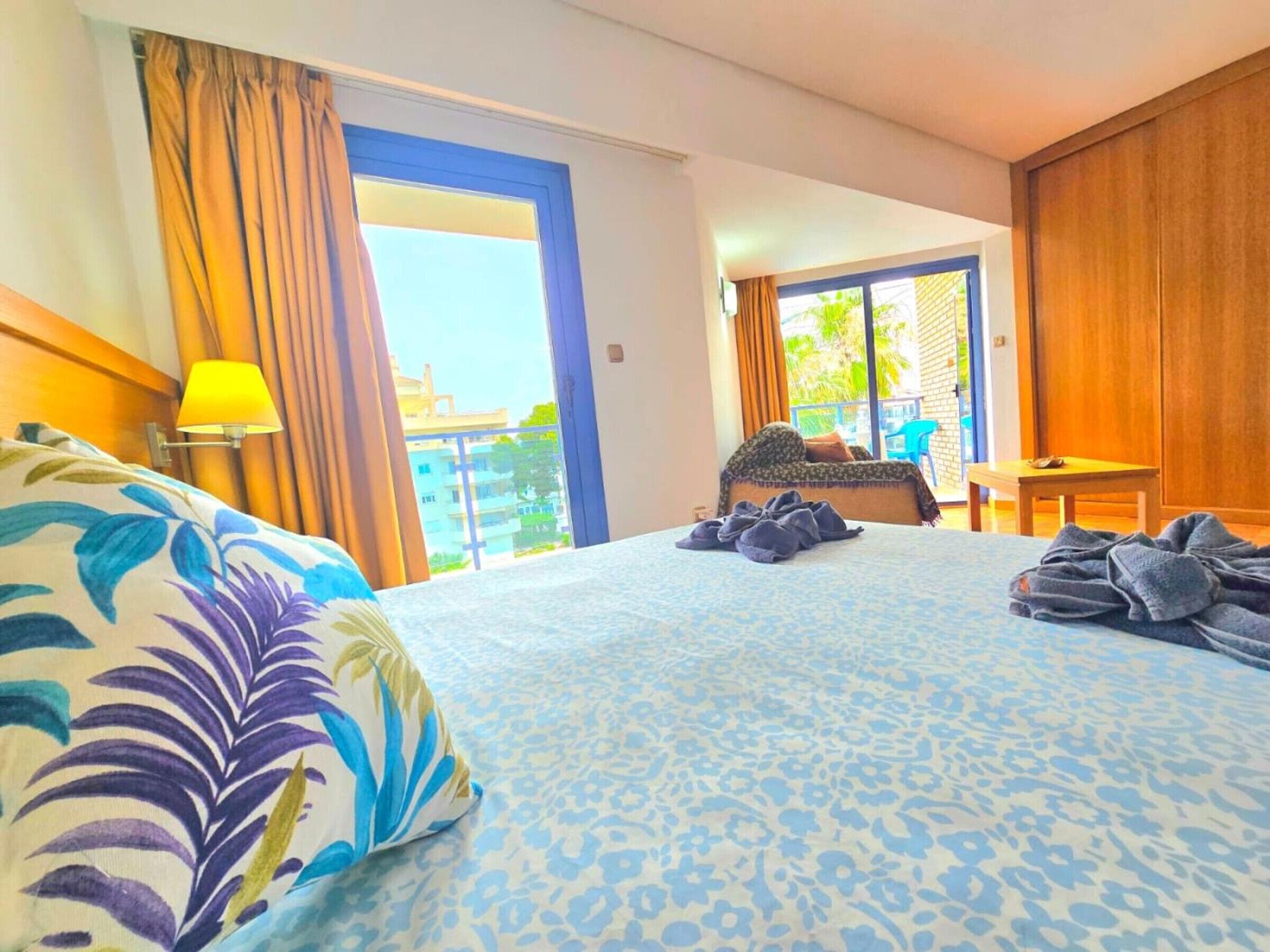 Wi-Fi gratuit, draps fournis