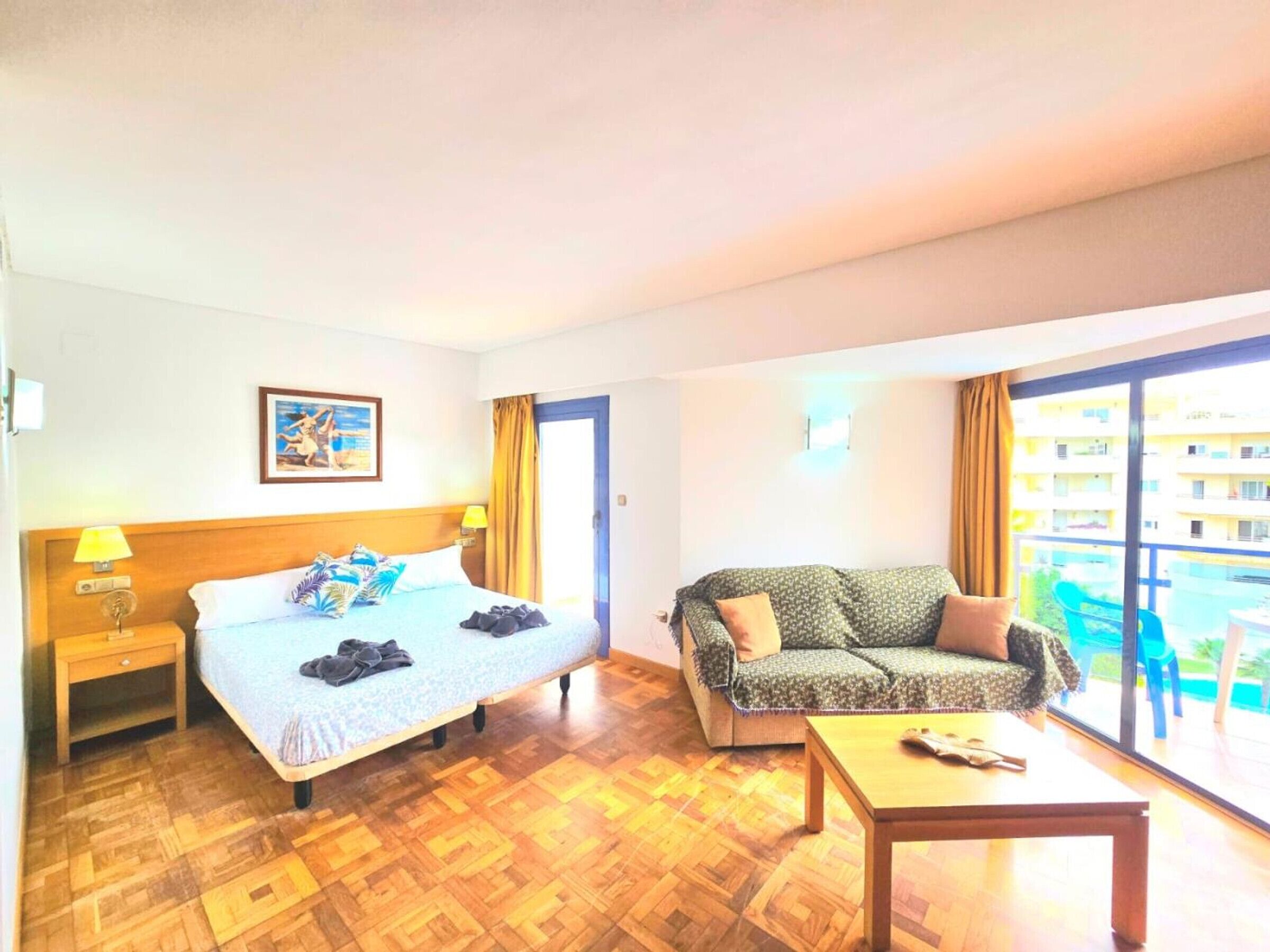 Wi-Fi gratuit, draps fournis