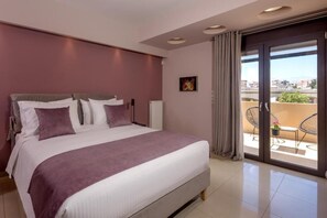 City House, 3 Bedrooms, City View | In-room safe, laptop workspace, iron/ironing board, free WiFi - Elea Feel Like Home (Iraklio)