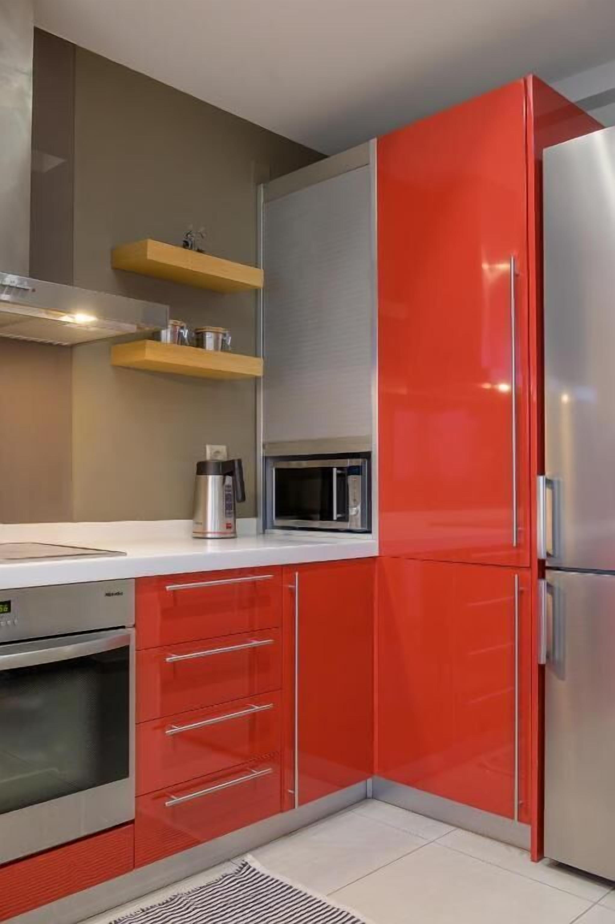 City huis, 3 slaapkamers, uitzicht op de stad | Privékeuken | Een koelkast met diepvriezer, een microgolfoven, een oven, een kookplaat