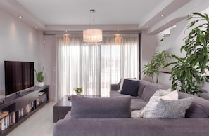 City House, 3 Bedrooms, City View | Living area - Elea Feel Like Home (Iraklio)