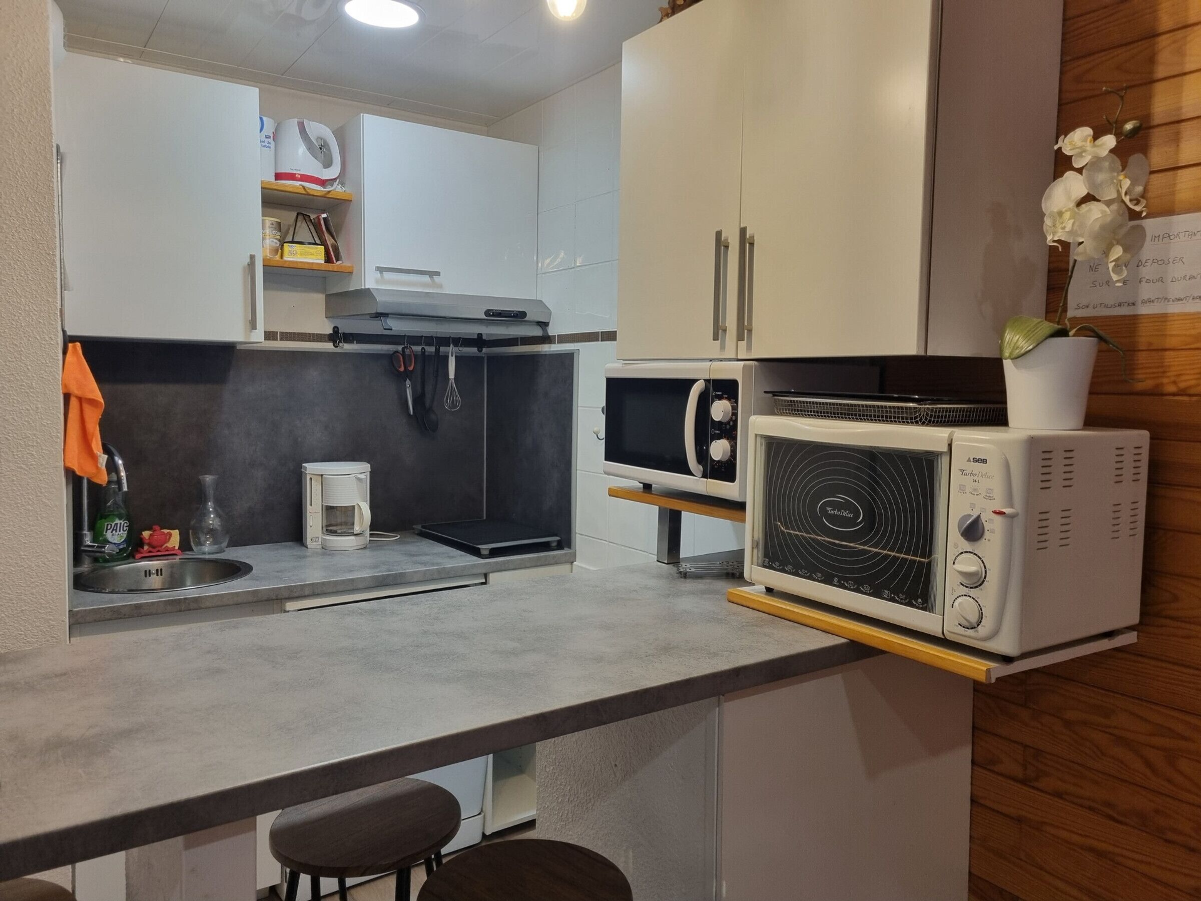 Fridge, microwave, dishwasher