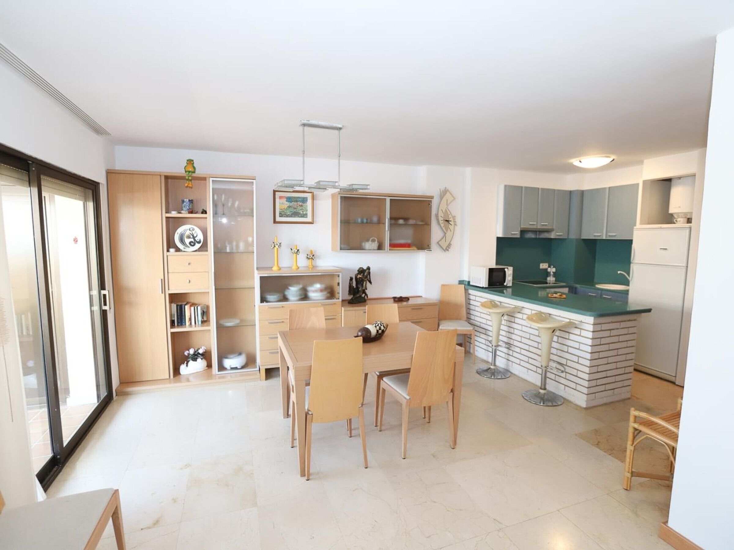 Kühlschrank, Mikrowelle