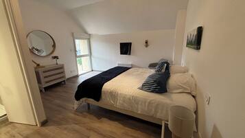 3 chambres, fer et planche Ă repasser, Wi-Fi gratuit, draps fournis