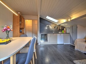 Kühlschrank, Mikrowelle