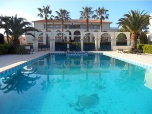 Pool - Apartment with pool, sleeps 5, parking, Le Lavandou (Le Lavandou)