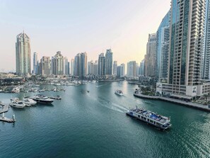 Marina - Dubai Marina 1-3 Month Rates Available (Dubai)