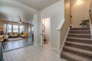 Interior - Modern, Roomy Getaway by SeaWorld & Lackland (San Antonio)