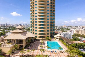 Imagen sin descripción, 3 de 33, botón