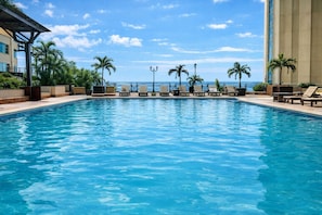 Imagen sin descripción, 3 de 33, botón