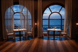 Dining - 2-BR Upper-Floor 2BR Skyscraper APT (Santo Domingo)