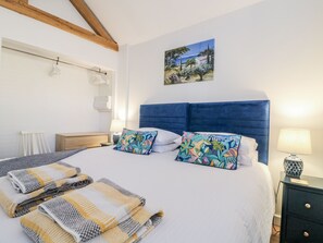 1 bedroom, individually decorated, individually furnished, free WiFi - The Garden Cottage (Hinckley)