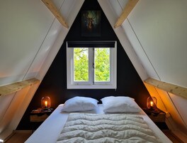 Chalet | 2 bedrooms, bed sheets