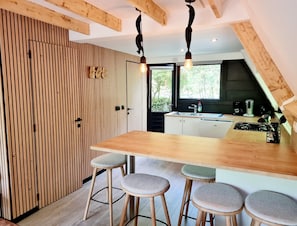 Chalet | Private kitchen - Stylish Chalet Haven Near Durbuy (Durbuy)