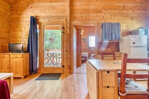 Interior - Chalet Grillon – Heated Shared Pool, Périgord Noir (Salignac-Eyvigues)