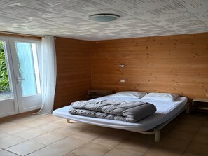 Een strijkplank/strijkijzer, wifi