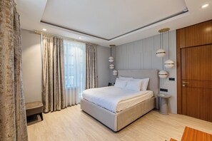 Luxury Suite, Sea View | In-room safe, iron/ironing board, free WiFi - Get Royal Suits Spa (Muratpaşa)